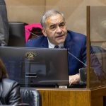 Senador Espinoza acusa caos e improvisación por colapso en peajes hacia Puerto Montt