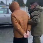 Hombre detenido en Llanquihue por microtráfico y cohecho: intentó sobornar a Carabineros con más de $800 mil