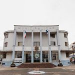 Puerto Montt destituye a 54 funcionarios de salud por viajes al extranjero durante licencias médicas