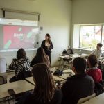 Programa Hazlo con IA llega a Los Lagos: capacitan a funcionarios públicos y emprendedores en inteligencia artificial”