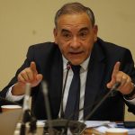 Senador Fidel Espinoza critica proyecto que permitiría conmutar penas a condenados por crímenes de lesa humanidad