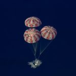 Histórico regreso: la misión Artemis II ameriza con éxito en el Pacífico