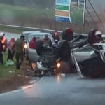 Hombre es derivado al Hospital de Puerto Montt tras grave accidente en camino a Parga