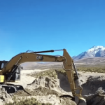 Gobierno demuele puente clandestino instalado sobre zanja fronteriza en Colchane