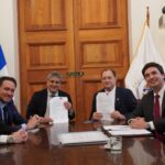 GORE Los Lagos, Minvu y alcaldes firman en La Moneda convenio para construir parques urbanos en Puerto Montt y Río Negro